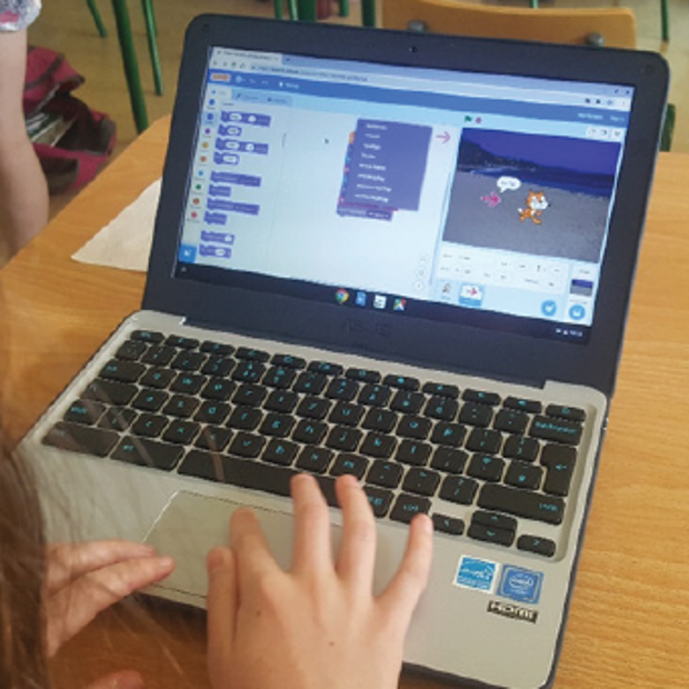 Using Scratch to create a quiz